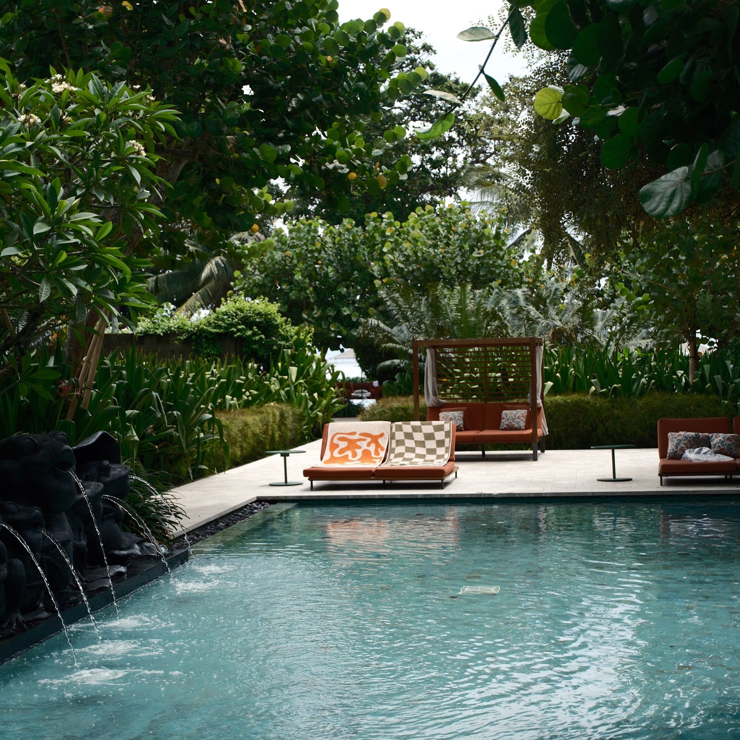 Madeem Pool Towel - 85 x 170 cm - 600 GSM ELS Cotton Silverbased Antibacterial with Poleng Checker Pattern