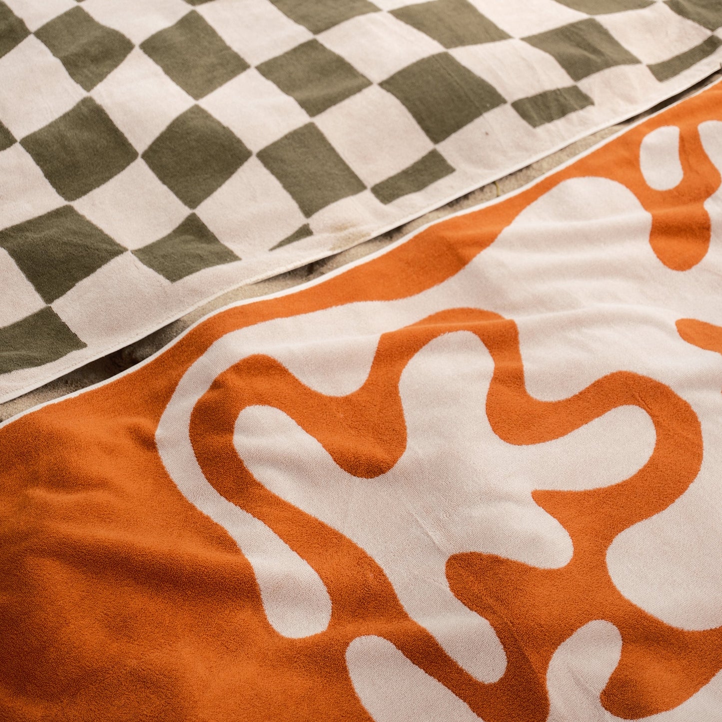 Madeem Pool Towel - 85 x 170 cm - 600 GSM ELS Cotton Silverbased Antibacterial with Coral Pattern